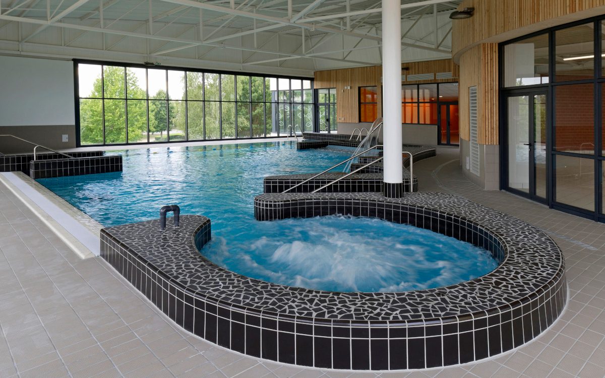 centre aquaforme - jacuzzi